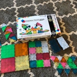 Magnatiles